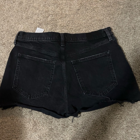 Abercrombie High Rise Mom Short - Picture 2 of 3